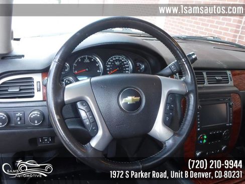 Used 2013 Chevrolet Avalanche LTZ image 33