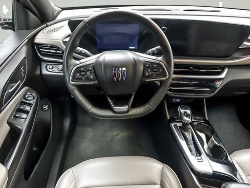 Used 2025 Buick Envista Avenir FWD image 13