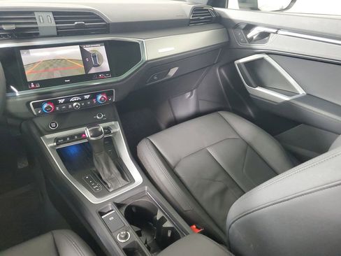 Used 2023 Audi Q3 2.0T Premium Plus w/ Premium Plus Package image 17