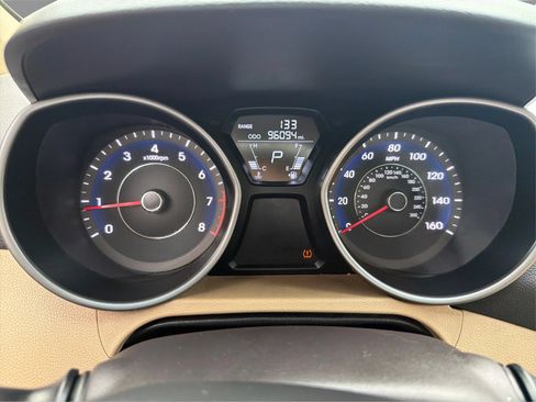 Used 2012 Hyundai Elantra Limited FWD image 20
