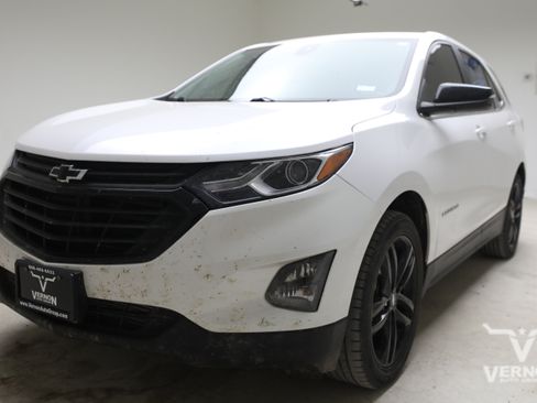 Used 2021 Chevrolet Equinox LT FWD image 1