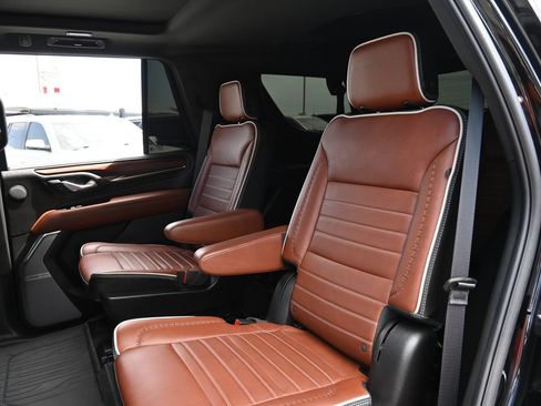 Used 2024 GMC Yukon Denali Ultimate AWD/4WD image 20