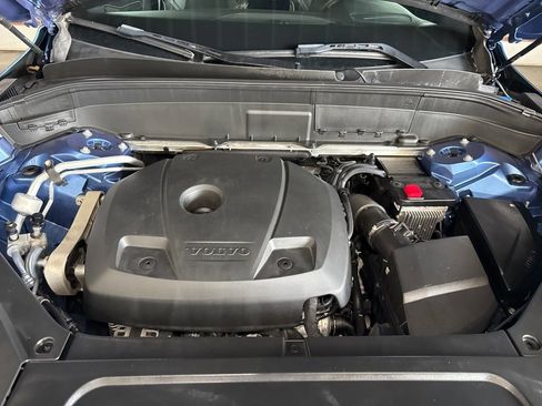 Used 2019 Volvo XC90 T5 R-Design image 43