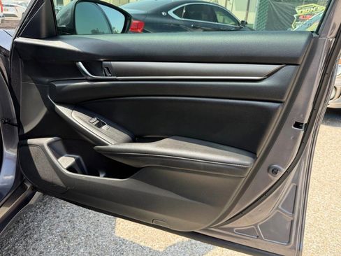 Used 2019 Honda Accord LX image 19