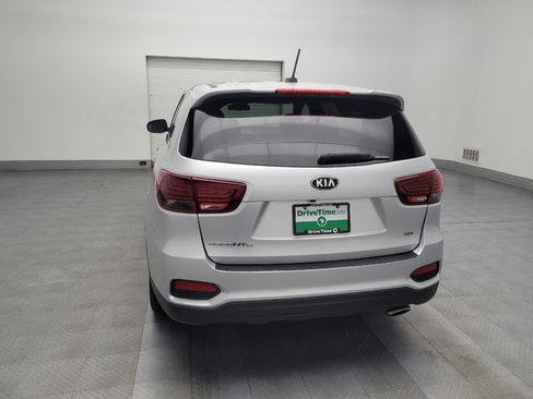 Used 2019 Kia Sorento L image 6