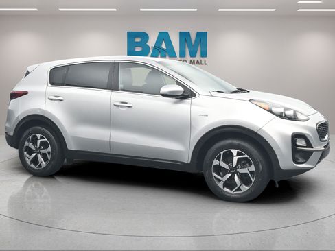 Used 2022 Kia Sportage LX AWD/4WD image 1