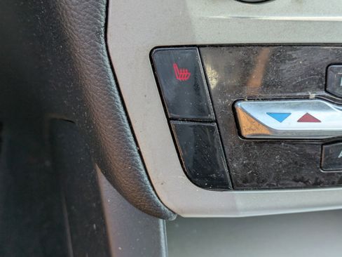 Certified 2022 Ford Explorer XLT image 28