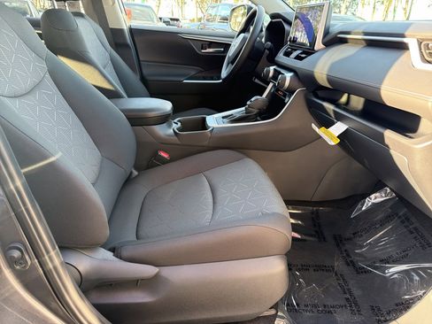 New 2025 Toyota RAV4 XLE w/ Convenience Package image 18