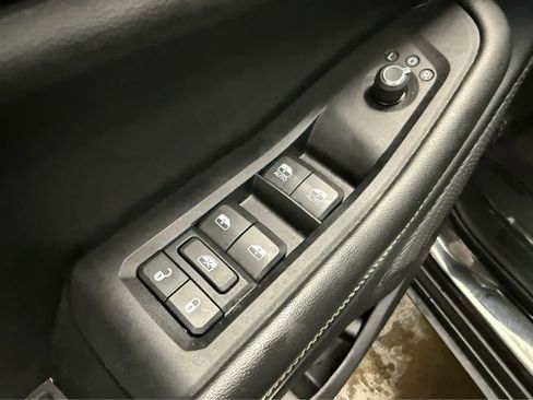 Used 2021 Jeep Grand Cherokee L Laredo image 18