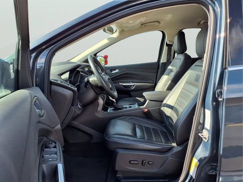 Used 2019 Ford Escape SEL FWD image 15