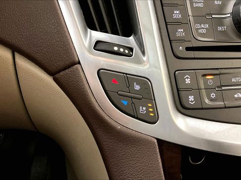 Used 2011 Cadillac SRX Premium image 32