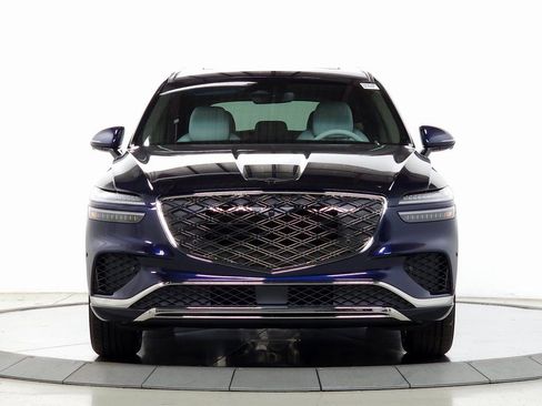 Used 2026 Genesis GV70 2.5T Advanced AWD/4WD image 2
