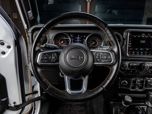 Used 2021 Jeep Wrangler Unlimited Sahara AWD/4WD image 19