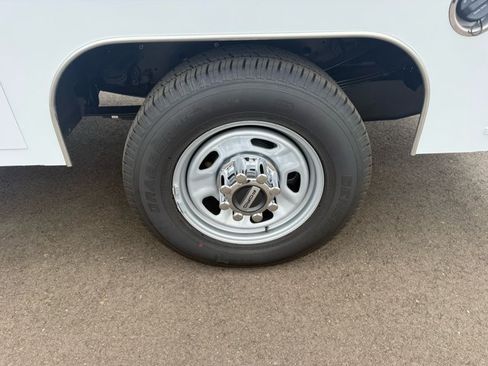 New 2026 Ford F350 XL w/ XL Chrome Package RWD image 25