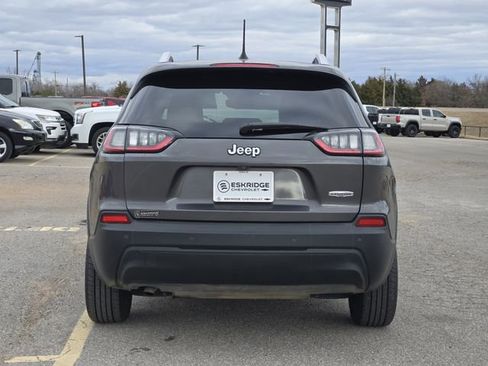 Used 2019 Jeep Cherokee Latitude Plus w/ Comfort/Convenience Group image 6