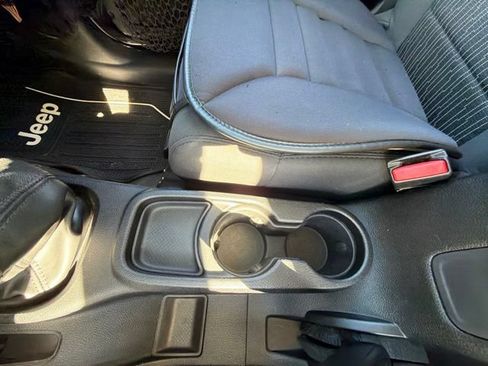 Used 2012 Jeep Wrangler Sport AWD/4WD image 43