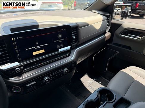 Used 2024 GMC Sierra 1500 SLT image 21