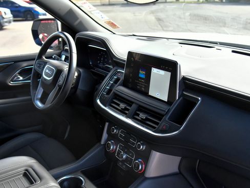 Used 2023 GMC Yukon XL SLE image 51