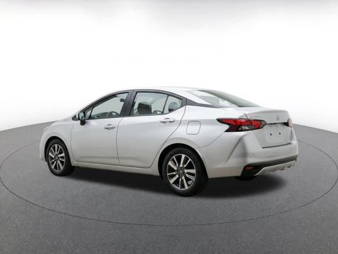 Used 2025 Nissan Versa SV FWD image 7