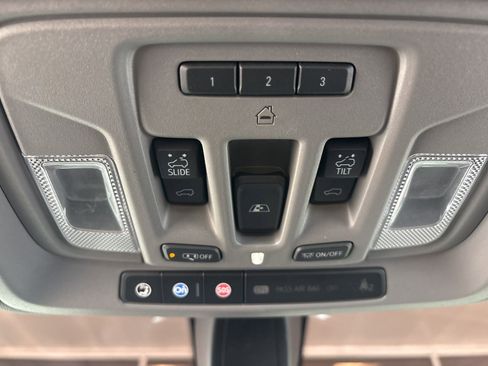 Used 2021 Chevrolet Silverado 1500 LT Trail Boss w/ Convenience Package II AWD/4WD image 19