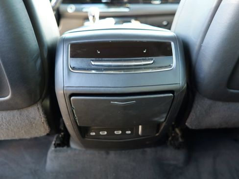 Used 2022 Cadillac Escalade ESV Sport Platinum AWD/4WD image 33