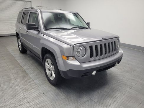 Used 2017 Jeep Patriot Latitude image 13