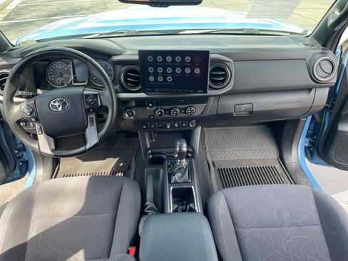 Used 2019 Toyota Tacoma TRD Sport w/ Technology Package RWD image 20