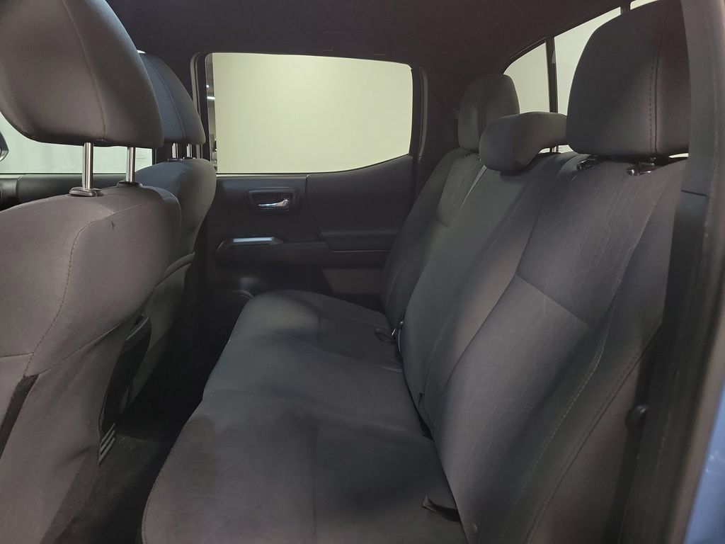 Used 2019 Toyota Tacoma TRD Off-Road AWD/4WD image 34