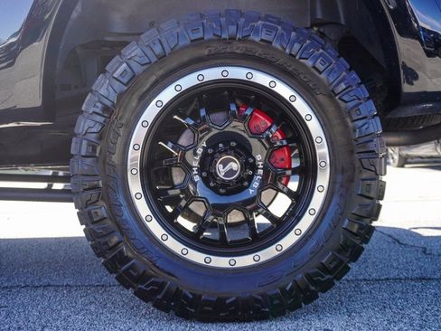 Used 2019 Ford F150 Lariat w/ Equipment Group 502A Luxury AWD/4WD image 36
