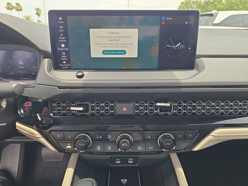 Used 2025 Honda Accord Touring image 17