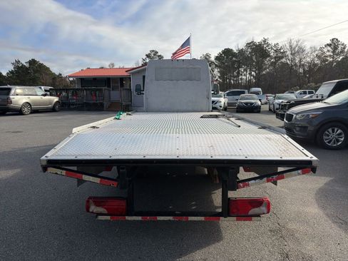 Used 2016 Mercedes-Benz Sprinter 3500 image 5