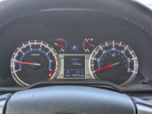 Used 2017 Toyota 4Runner SR5 Premium image 32