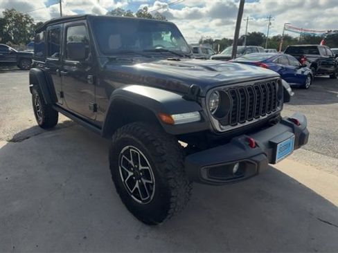 Used 2024 Jeep Wrangler Unlimited Rubicon w/ Convenience Group image 2