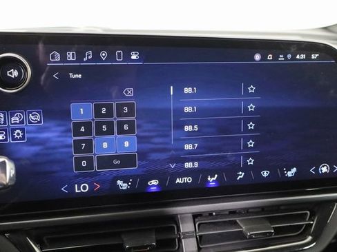 Used 2024 Chevrolet Equinox EV RS image 28