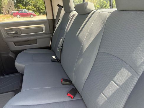 Used 2017 RAM 1500 Classic SLT AWD/4WD image 33