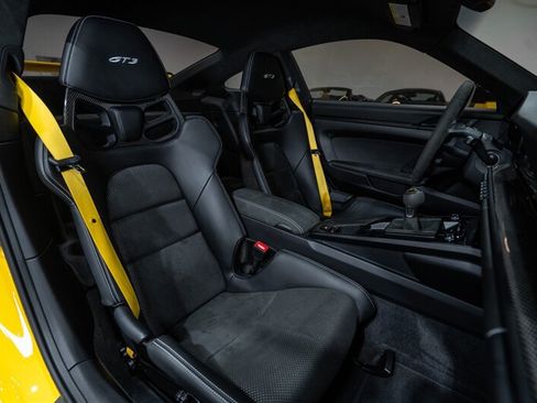 Used 2022 Porsche 911 GT3 RWD image 31