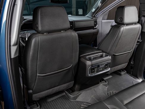 Used 2024 GMC Sierra 1500 SLT w/ SLT Premium Plus Package image 33