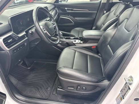 Used 2023 Kia Telluride S FWD image 9