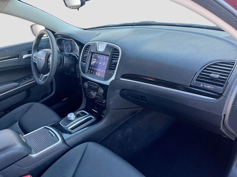 Used 2023 Chrysler 300 Touring w/ Sport Appearance Package image 26