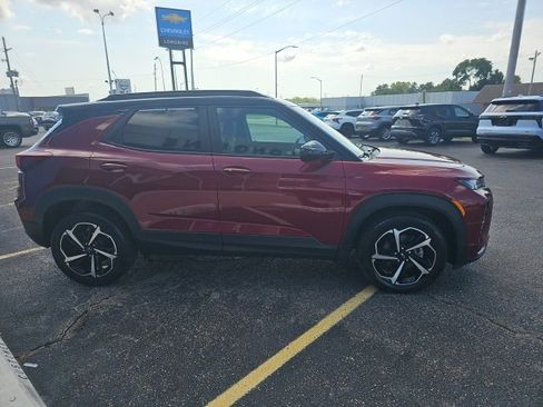 Used 2022 Chevrolet TrailBlazer RS w/ Technology Package image 8