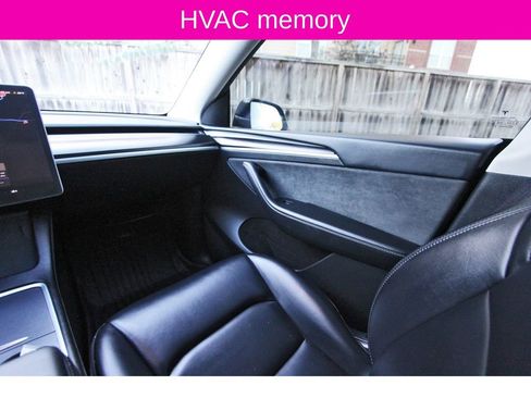 Used 2023 Tesla Model Y Performance image 9