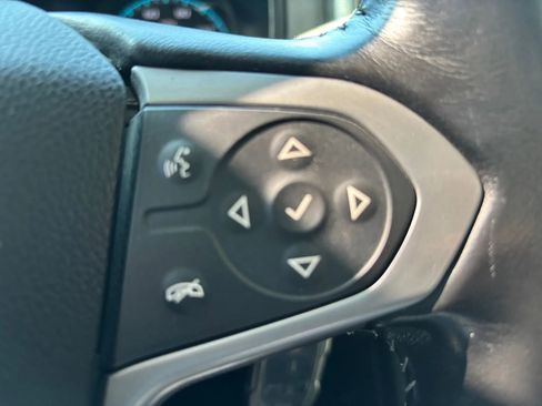 Used 2018 Chevrolet Colorado LT RWD image 16