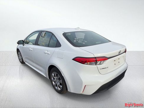 Certified 2024 Toyota Corolla LE image 3