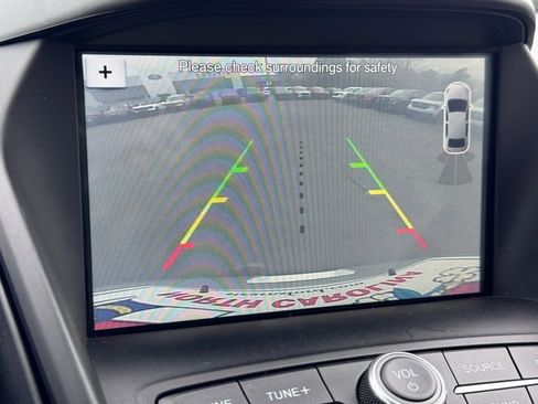 Used 2019 Ford Escape SEL image 10