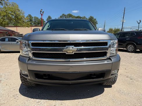 Used 2008 Chevrolet Silverado 1500 LTZ w/ Suspension Package, Off-Road image 3