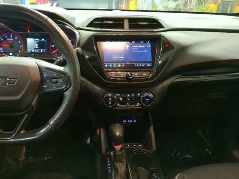 Used 2023 Chevrolet TrailBlazer RS w/ Convenience Package AWD/4WD image 12