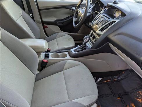 Used 2014 Ford Focus SE image 19
