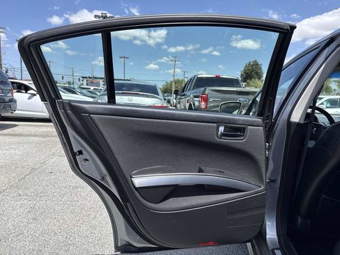 Used 2007 Nissan Maxima 3.5 SE w/ Driver Preferred Pkg FWD image 12