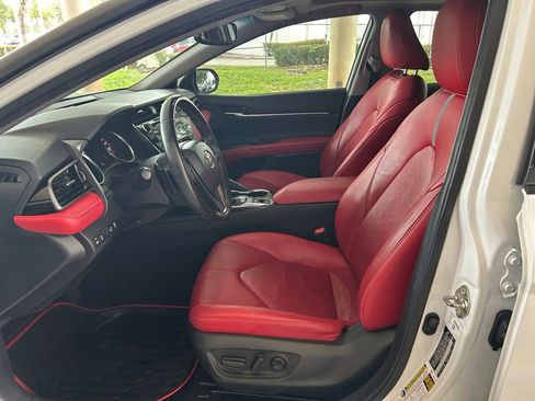 Used 2019 Toyota Camry XSE w/ Carpet Mat Package FWD image 5