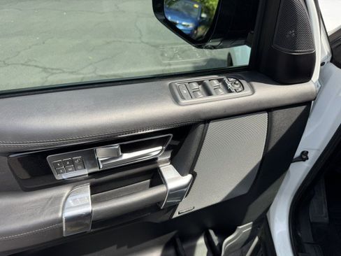 Used 2016 Land Rover LR4 HSE LUX AWD/4WD image 22